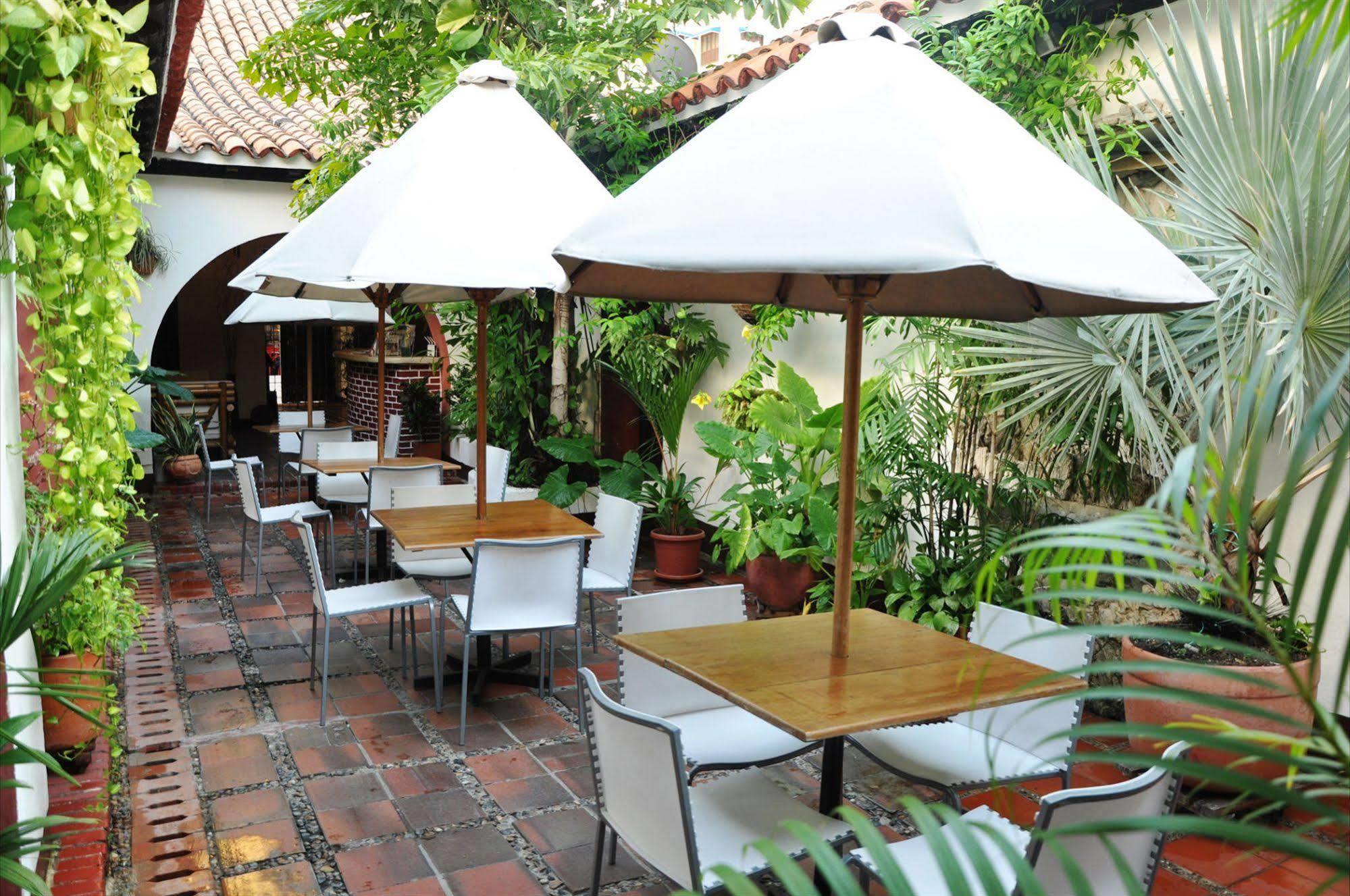 Hotel Puertas De Cartagena ภายนอก รูปภาพ